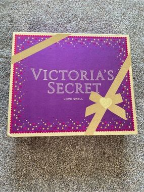 Victoria’s Secret Love Spell Collector’s Box